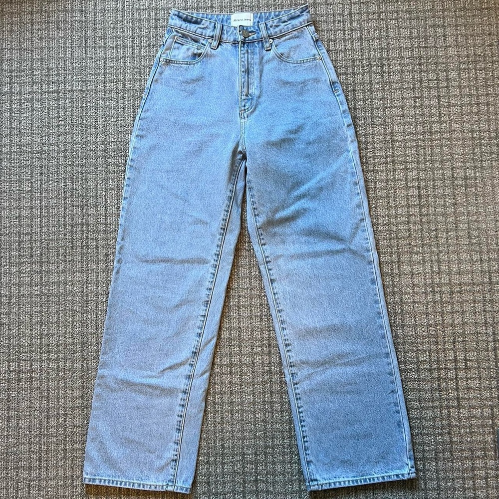 Abrand Carrie Wide-Leg Jeans in “Walkaway” - 23 Petite